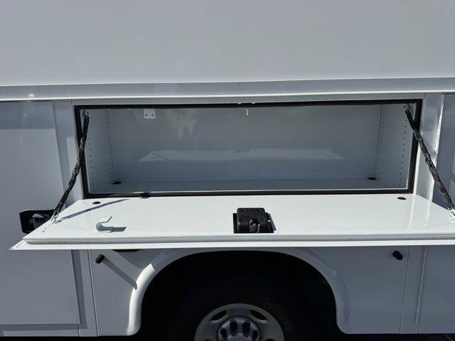 2025 Chevrolet Express Cutaway Work Van
