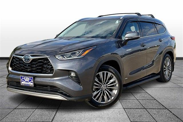 2021 Toyota Highlander Hybrid Platinum