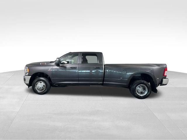 2024 RAM 3500 Tradesman Crew Cab 4x4 8 Box 2024 RAM 3500 Tradesman Crew Cab 4x4 8 Box