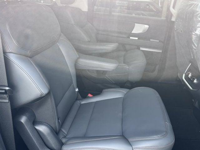 2025 Ford Expedition Active MAX