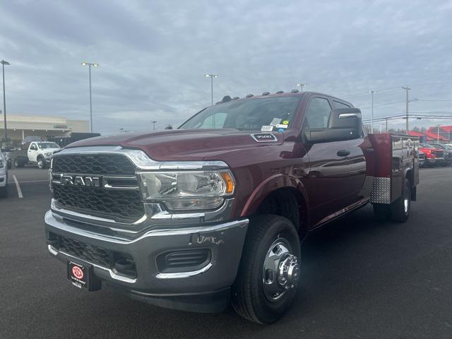 2023 RAM Ram 3500 Chassis Cab RAM 3500 TRADESMAN CREW CAB CHASSIS 4X4 60 CA