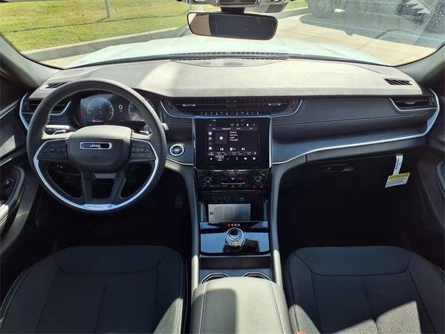 2025 Jeep Grand Cherokee GRAND CHEROKEE L LAREDO 4X2