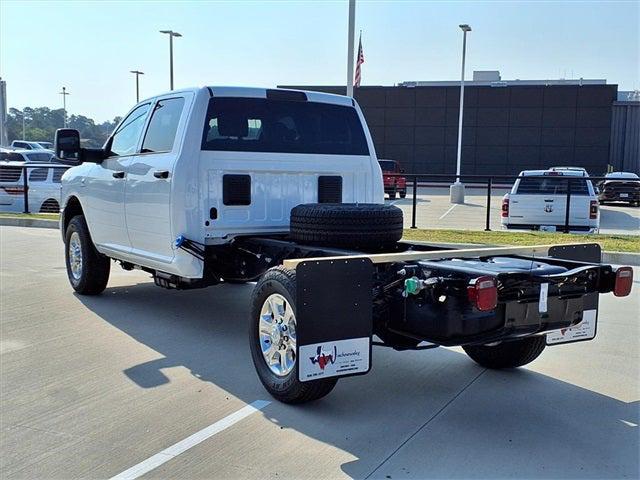 2026 RAM Ram 3500 Chassis Cab RAM 3500 TRADESMAN CREW CAB CHASSIS 4X4 60 CA