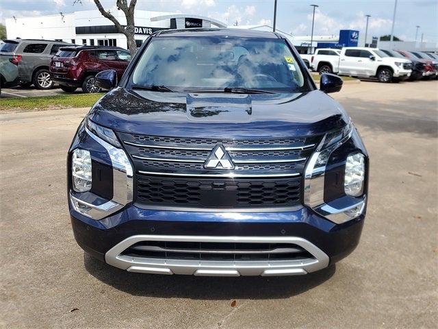2024 Mitsubishi Outlander Base