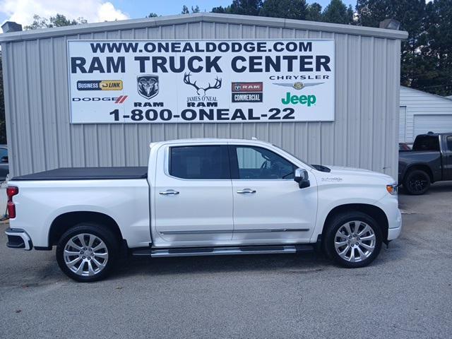 2022 Chevrolet Silverado 1500 4WD Crew Cab Short Bed High Country