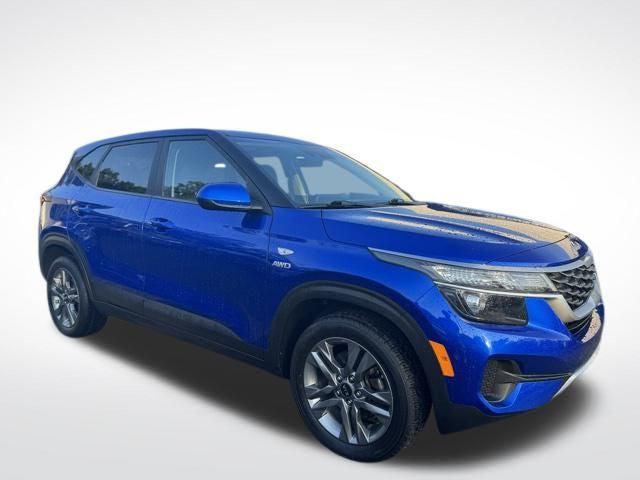 2022 Kia Seltos LX 2022 Kia Seltos LX