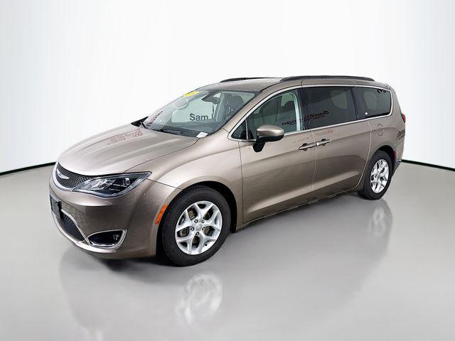 2017 Chrysler Pacifica Touring Plus