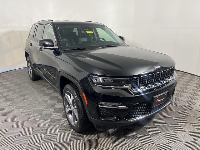 2023 Jeep Grand Cherokee Limited 4x4 2023 Jeep Grand Cherokee Limited 4x4