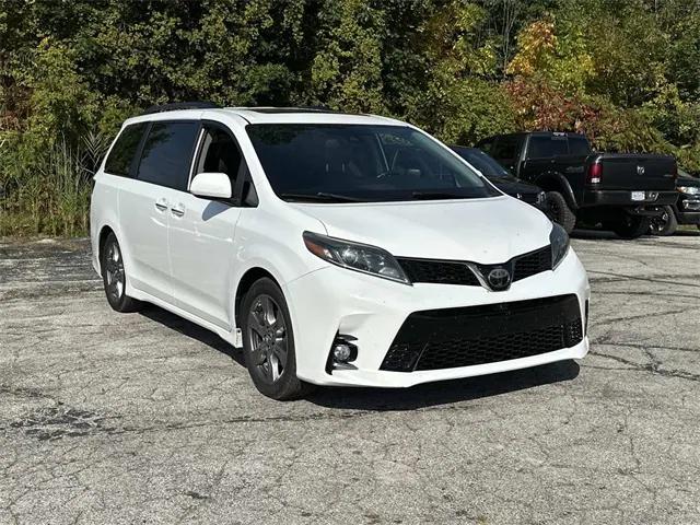 2019 Toyota Sienna SE 8 Passenger 2019 Toyota Sienna SE 8 Passenger