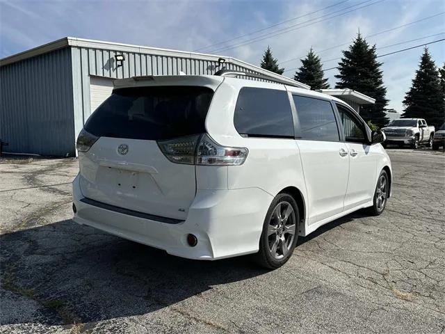 2019 Toyota Sienna SE 8 Passenger 2019 Toyota Sienna SE 8 Passenger