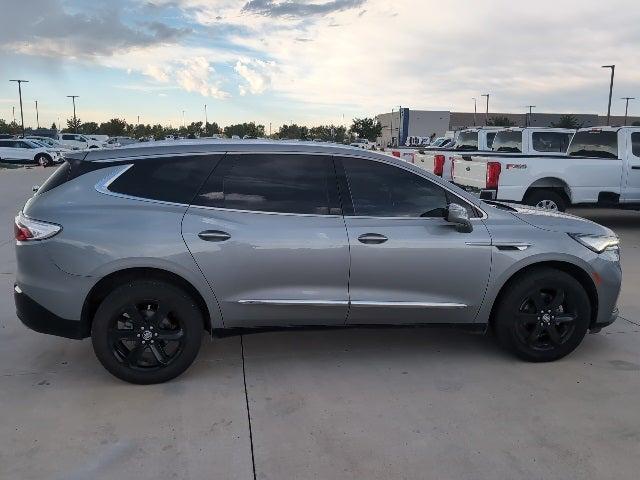 2023 Buick Enclave Essence AWD