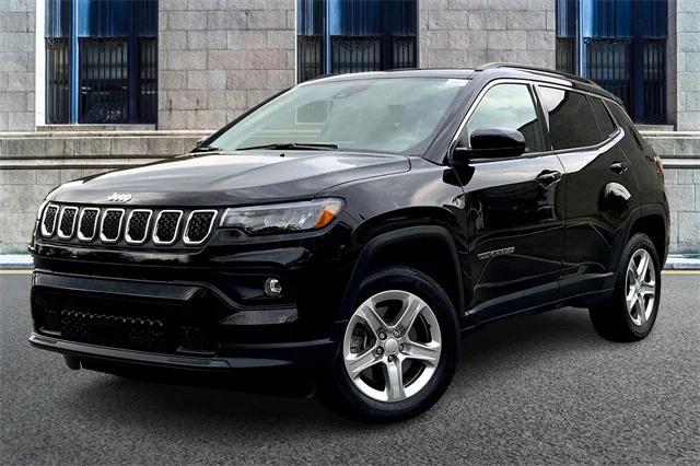 2023 Jeep Compass Latitude 4x4 2023 Jeep Compass Latitude 4x4