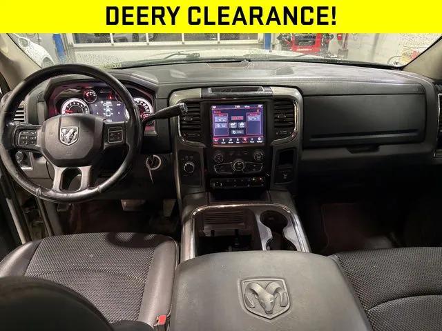 2018 RAM 2500 Big Horn Crew Cab 4x4 8 Box 2018 RAM 2500 Big Horn Crew Cab 4x4 8 Box