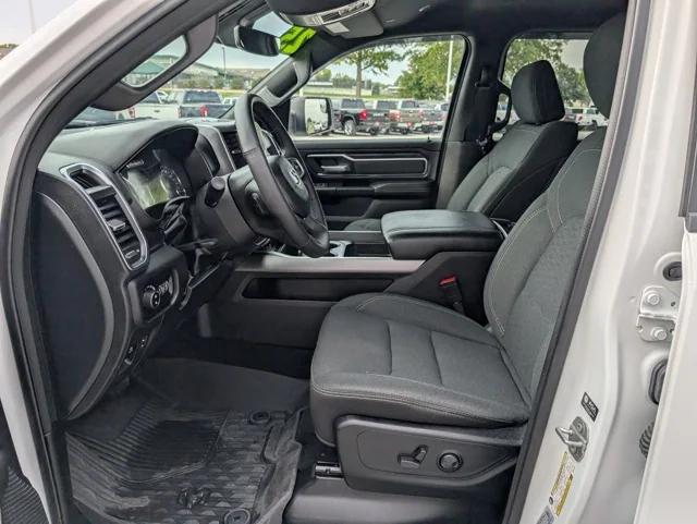 2025 RAM 1500 Big Horn Crew Cab 4x4 57 Box 2025 RAM 1500 Big Horn Crew Cab 4x4 57 Box