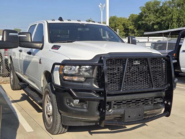 2023 RAM 2500 Tradesman Crew Cab 4x4 8 Box
