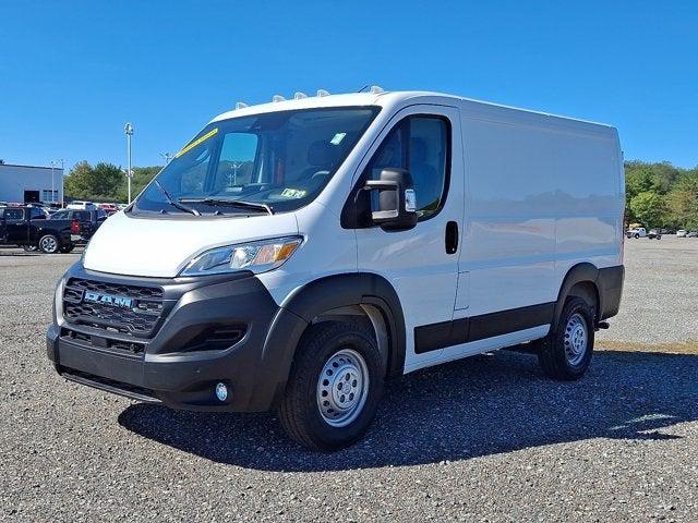 2025 RAM ProMaster 1500 Cargo Van Tradesman Low Roof 118 WB w/Pass Seat