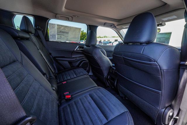 2025 Mitsubishi Outlander PHEV SE S-AWC