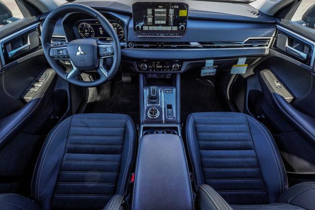 2025 Mitsubishi Outlander PHEV SE S-AWC