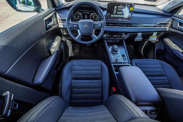 2025 Mitsubishi Outlander PHEV SE S-AWC