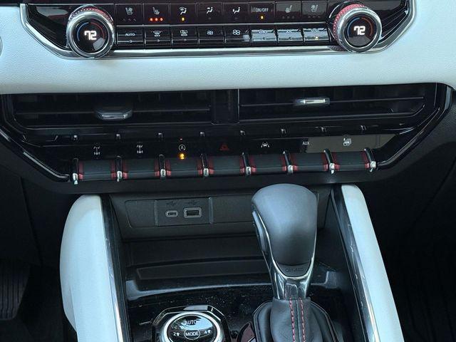 2026 GMC Canyon AT4X, 4WD
