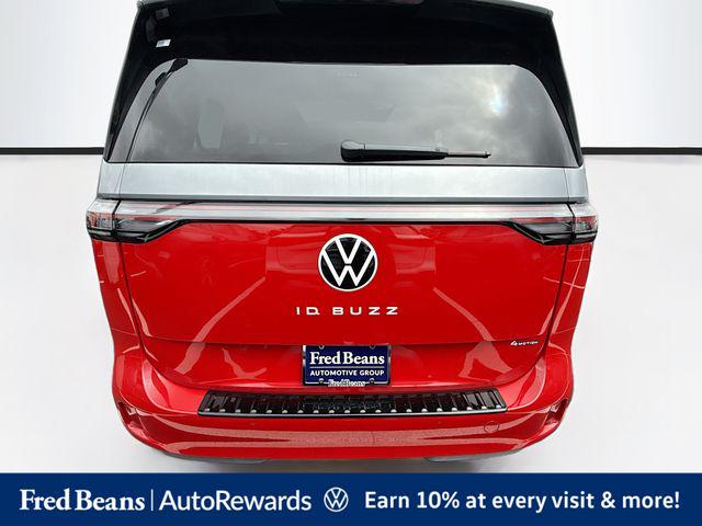 2025 Volkswagen ID. Buzz Pro S Plus with 4MOTION