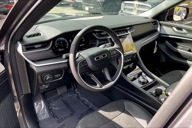 2025 Jeep Grand Cherokee L Altitude X 4x4