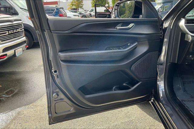 2025 Jeep Grand Cherokee L Altitude X 4x4