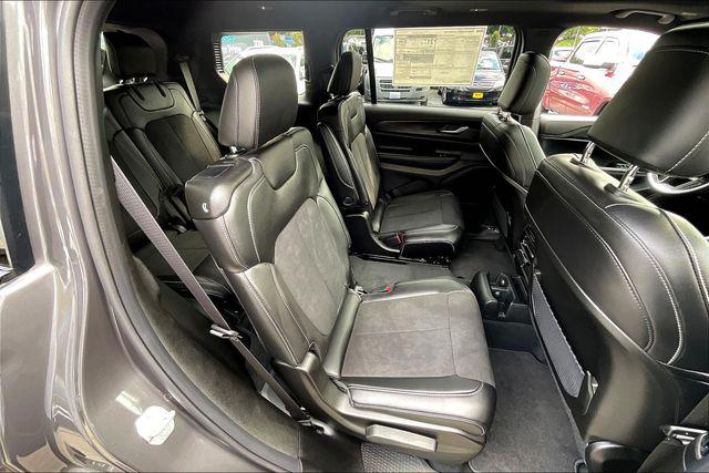 2025 Jeep Grand Cherokee L Altitude X 4x4
