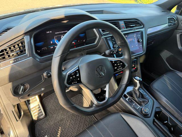 2022 Volkswagen Tiguan 2.0T SE R-Line Black