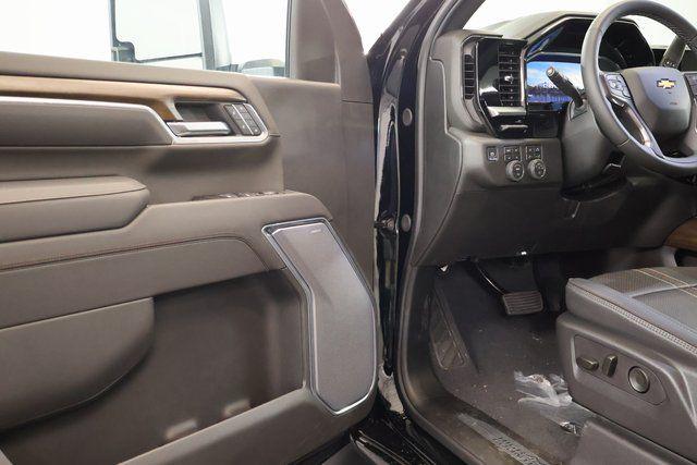 2026 Chevrolet Silverado 3500HD High Country