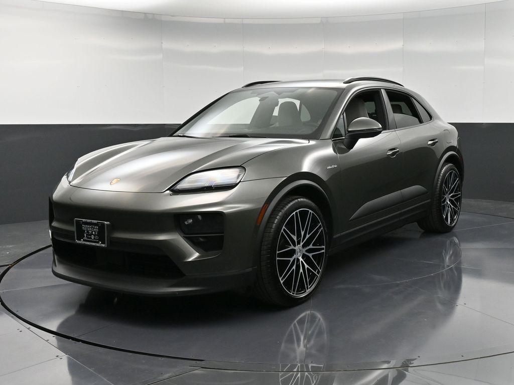/2024 Porsche Macan-Electric