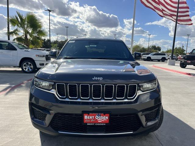 2025 Jeep Grand Cherokee GRAND CHEROKEE LAREDO X 4X2