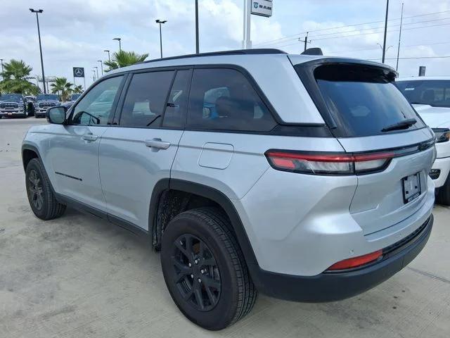2025 Jeep Grand Cherokee Altitude X 4x2