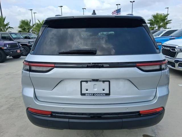 2025 Jeep Grand Cherokee Altitude X 4x2