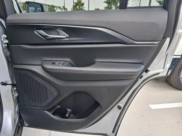 2025 Jeep Grand Cherokee Altitude X 4x2