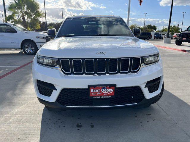 2025 Jeep Grand Cherokee GRAND CHEROKEE LAREDO X 4X2 2025 Jeep Grand Cherokee GRAND CHEROKEE LAREDO X 4X2