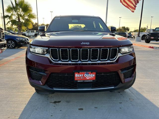 2025 Jeep Grand Cherokee GRAND CHEROKEE LAREDO X 4X2