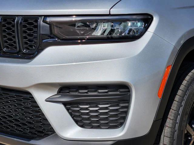 2025 Jeep Grand Cherokee Altitude X 4x2