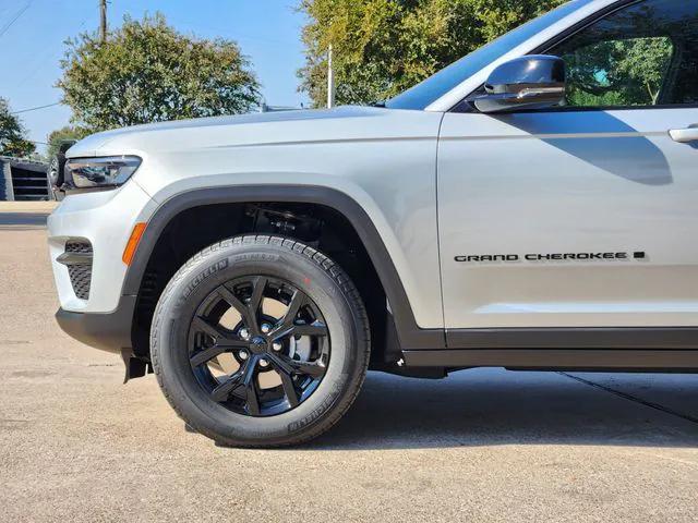 2025 Jeep Grand Cherokee Altitude X 4x2
