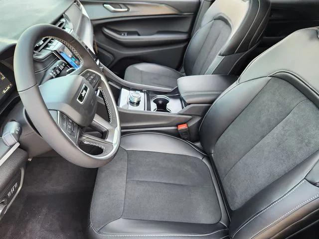 2025 Jeep Grand Cherokee Altitude X 4x2