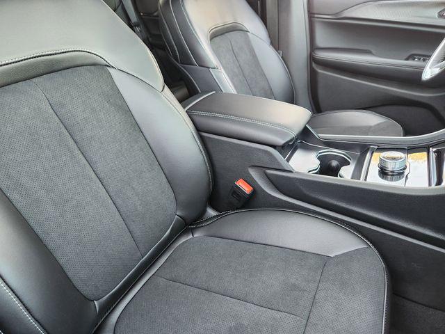 2025 Jeep Grand Cherokee Altitude X 4x2