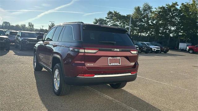 2025 Jeep Grand Cherokee GRAND CHEROKEE LAREDO X 4X4 2025 Jeep Grand Cherokee GRAND CHEROKEE LAREDO X 4X4