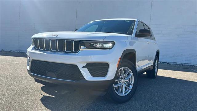2025 Jeep Grand Cherokee GRAND CHEROKEE LAREDO X 4X4 2025 Jeep Grand Cherokee GRAND CHEROKEE LAREDO X 4X4
