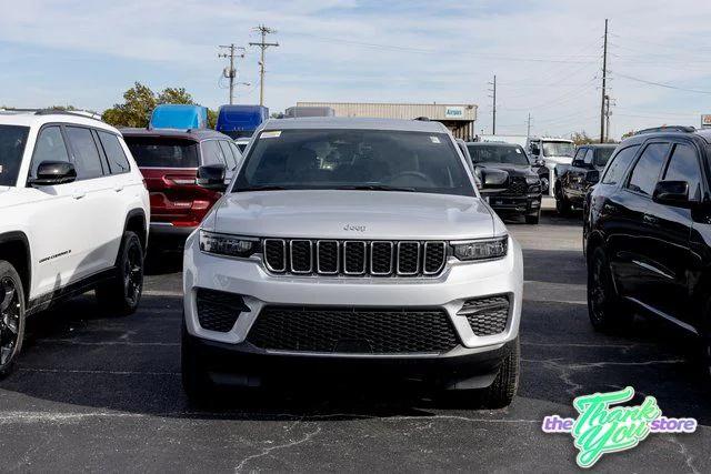 2025 Jeep Grand Cherokee GRAND CHEROKEE LAREDO X 4X4 2025 Jeep Grand Cherokee GRAND CHEROKEE LAREDO X 4X4