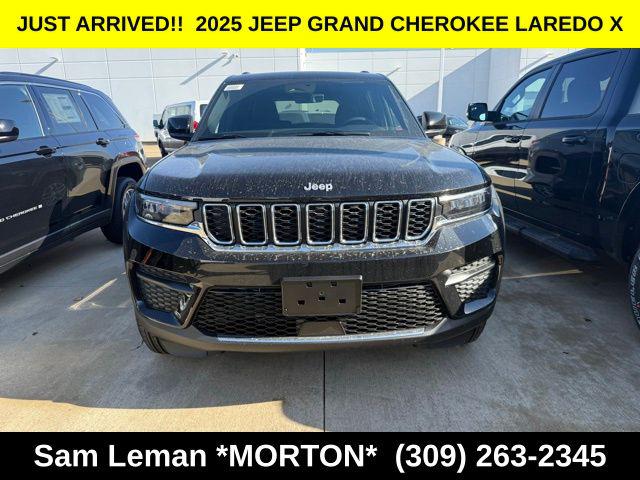 2025 Jeep Grand Cherokee GRAND CHEROKEE LAREDO X 4X4 2025 Jeep Grand Cherokee GRAND CHEROKEE LAREDO X 4X4
