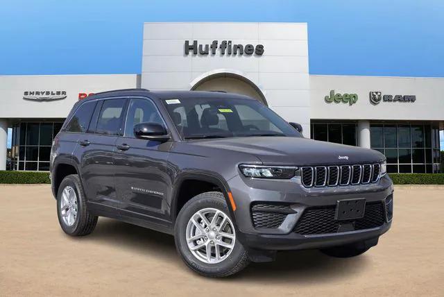 2025 Jeep Grand Cherokee GRAND CHEROKEE LAREDO X 4X2