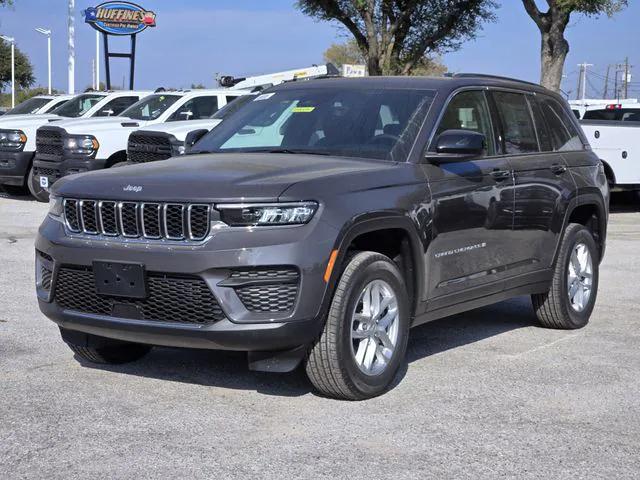 2025 Jeep Grand Cherokee GRAND CHEROKEE LAREDO X 4X2