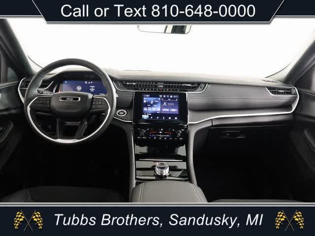 2025 Jeep Grand Cherokee GRAND CHEROKEE L LAREDO X 4X4