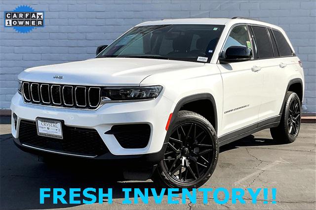 2023 Jeep Grand Cherokee Laredo 4x2