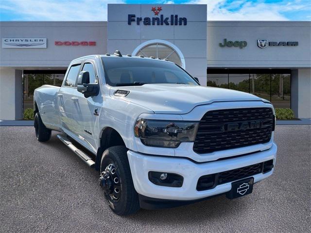 2023 RAM 3500 Big Horn Crew Cab 4x4 8 Box